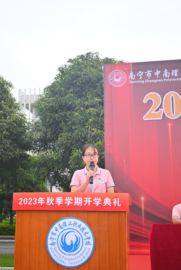 d68e516dcbf0d5d5a5194ef60f15eb7.jpg