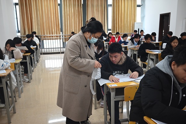 图3.JPG