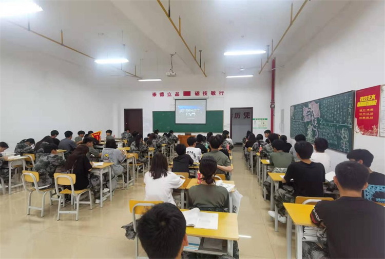 我校组织开展知识产权宣传进校园宣传活动